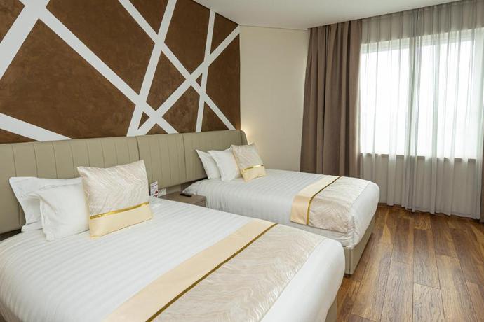 Imagen de la habitación del Hotel Sky, Tirana. Foto 3