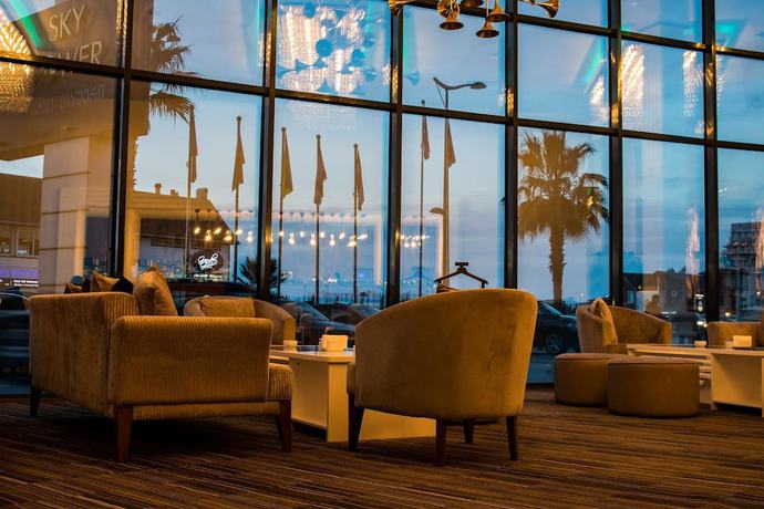 Imagen de los interiores del Hotel Sky Tower. Foto 17