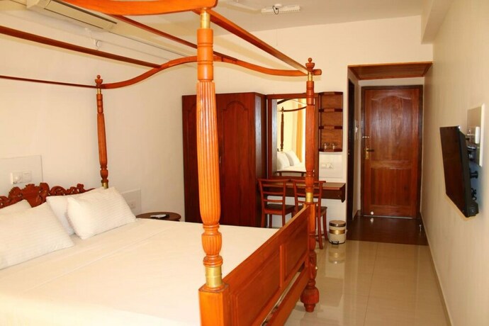Imagen de la habitación del Hotel Sky View Grand. Foto 8