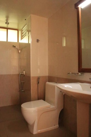 Imagen de la habitación del Hotel Sky View Grand. Foto 12