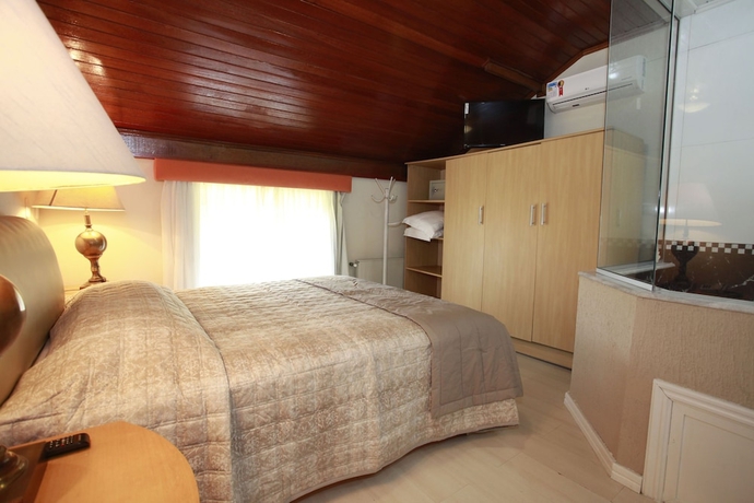 Imagen de la habitación del Hotel Sky Ville Canela. Foto 10