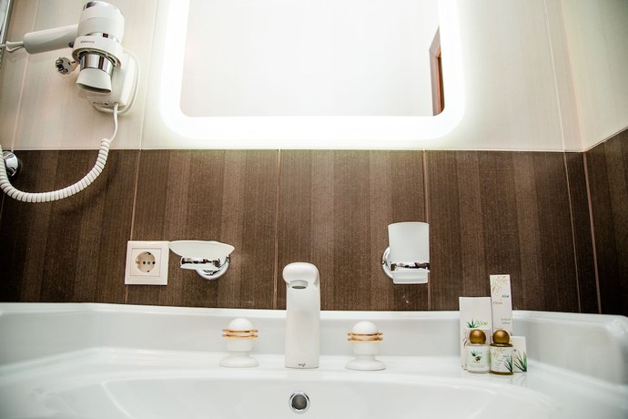 Imagen de la habitación del Hotel Sky hotel. Foto 9