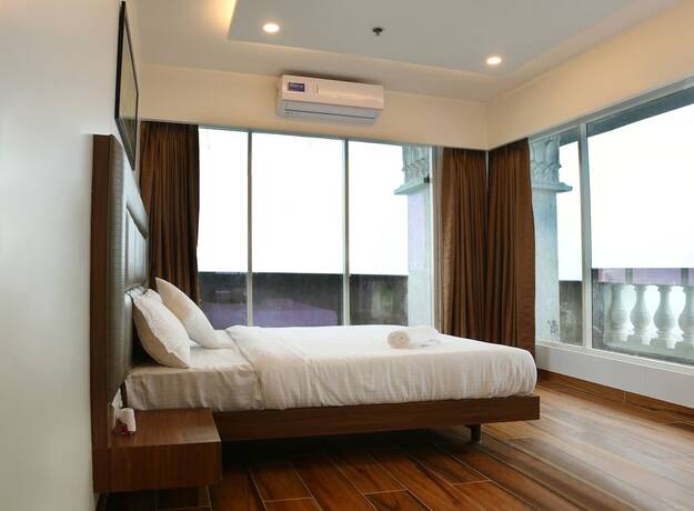 Imagen de la habitación del Hotel Sky suites by Monarch. Foto 16