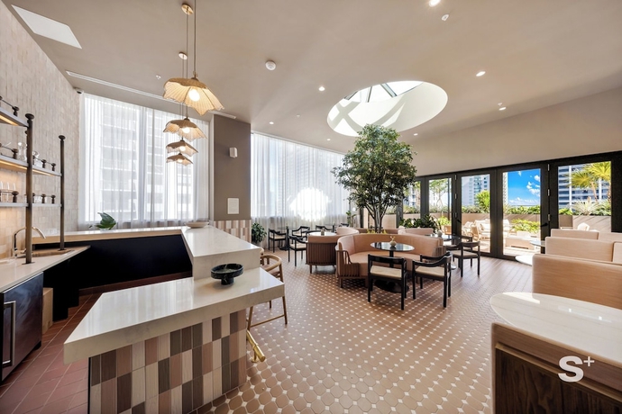 Imagen del bar/restaurante del Hotel Sky-High 25th Floor 1-BR in Miami. Foto 1