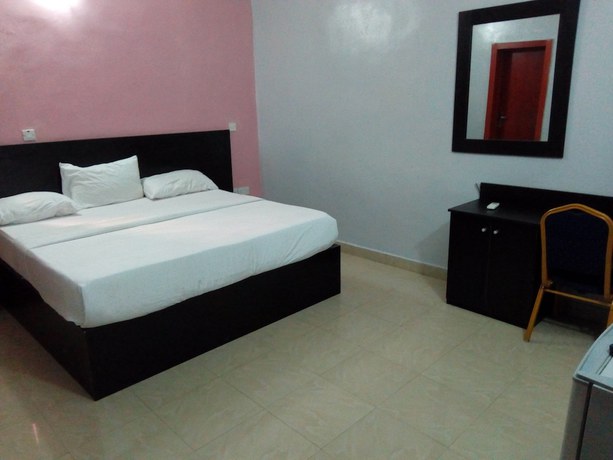 Imagen de los interiores del Hotel SkyRose. Foto 13