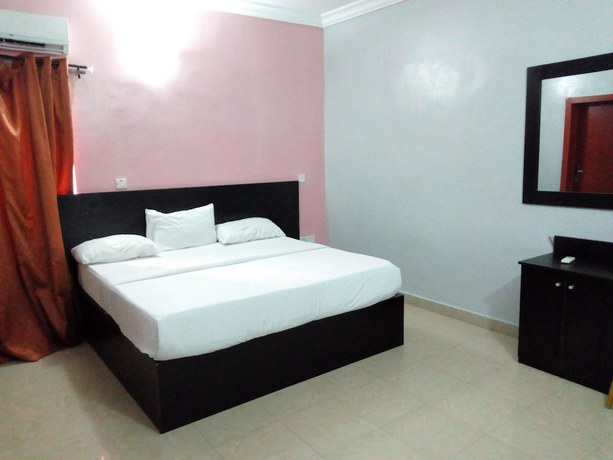 Imagen de la habitación del Hotel SkyRose. Foto 10