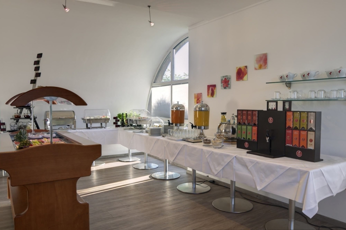 Imagen del bar/restaurante del Hotel Skycity Atrigon. Foto 2