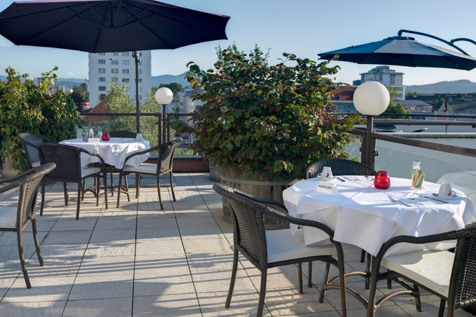 Imagen de los exteriores del Hotel Skycity Atrigon. Foto 14