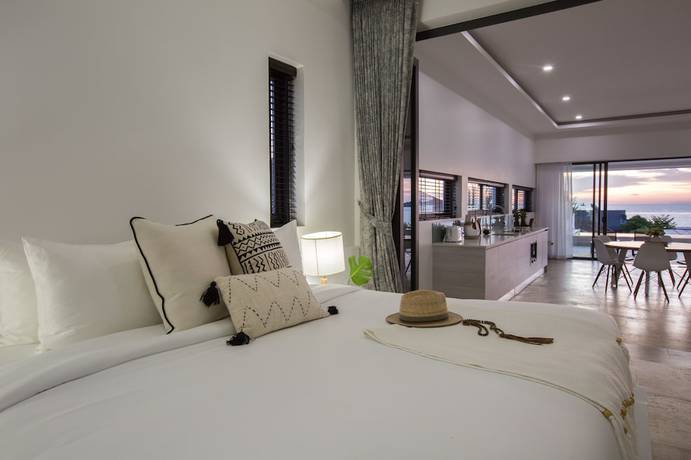 Imagen de la habitación del Hotel Skye Beach. Foto 18