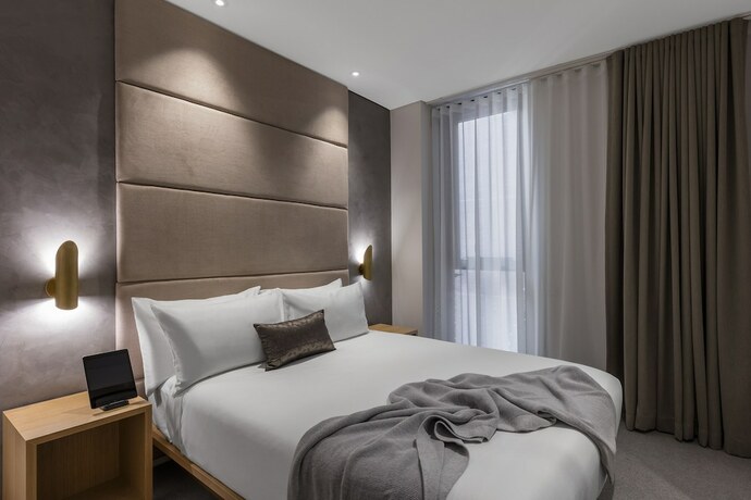 Imagen de la habitación del Hotel Skye Suites Sydney. Foto 14