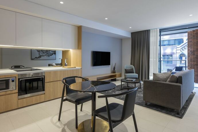Imagen de la habitación del Hotel Skye Suites Sydney. Foto 15