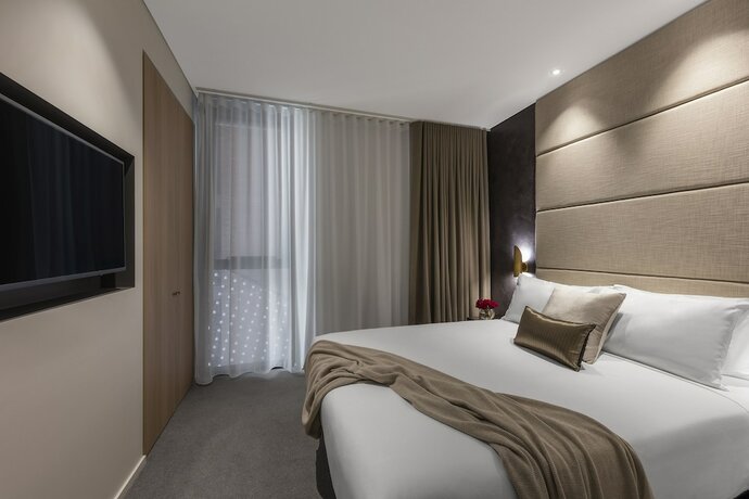 Imagen de la habitación del Hotel Skye Suites Sydney. Foto 16