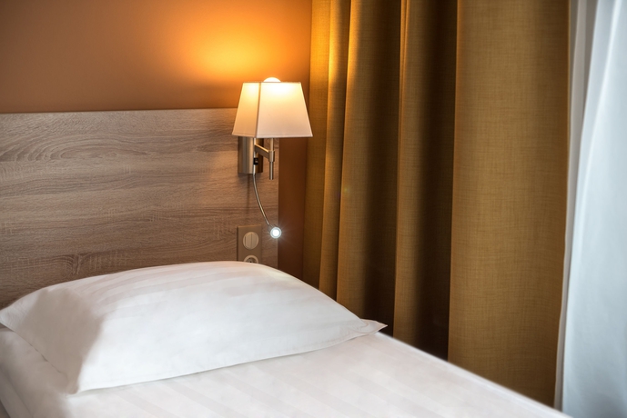 Imagen de la habitación del Hotel Skyexpo. Foto 9