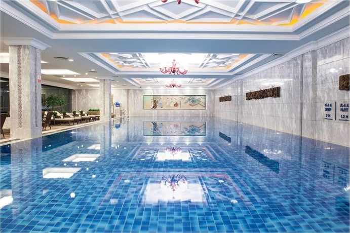 Imagen de la piscina del Hotel Skyfortune Boutique Shanghai. Foto 15