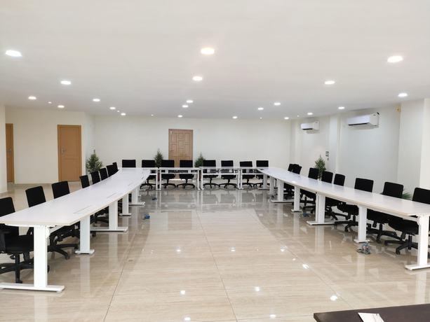 Imagen de los interiores del Hotel Skyking. Foto 17