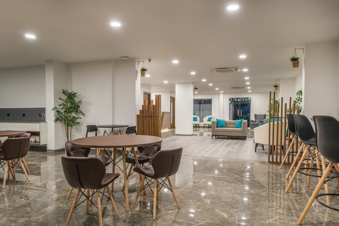 Imagen de los interiores del Hotel Skyla Serviced Suites. Foto 16