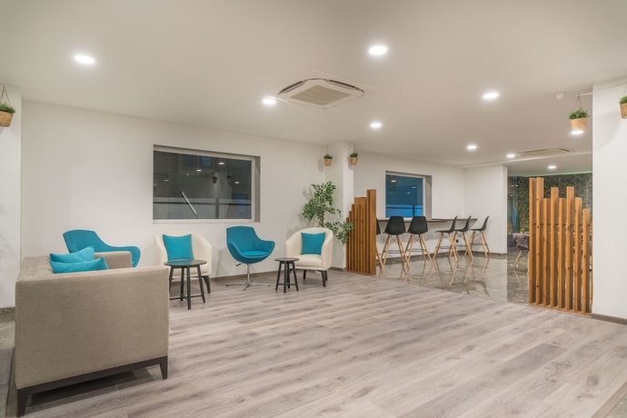 Imagen de los interiores del Hotel Skyla Serviced Suites. Foto 18
