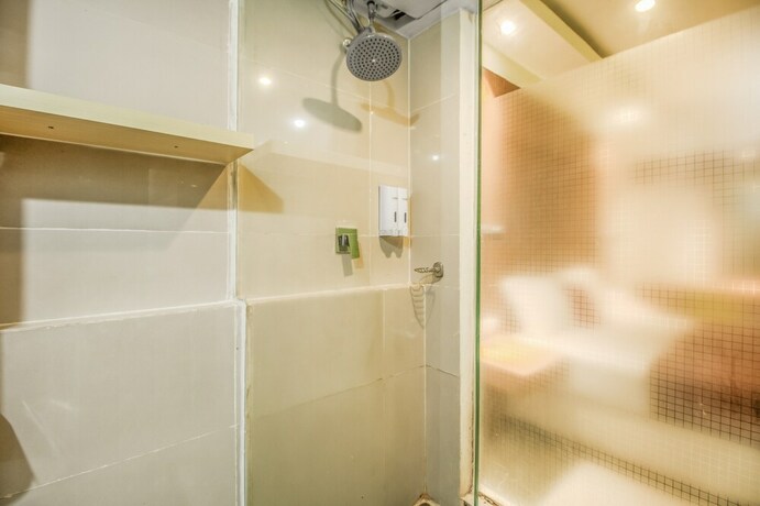 Imagen de la habitación del Hotel Skyland Bogor Valley Apartments. Foto 10