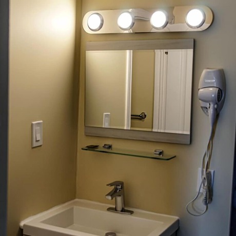 Imagen de la habitación del Hotel Skyland Motel Inn and Suites. Foto 2