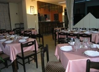 Imagen del bar/restaurante del Hotel Skylark, Aluma Hotel & Resort. Foto 4
