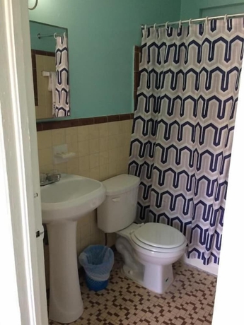 Imagen de la habitación del Hotel Skylark Motel. Foto 18