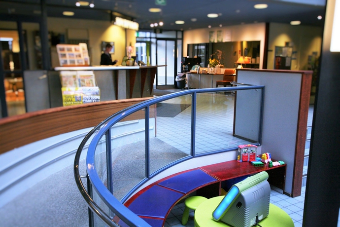 Imagen de los interiores del Hotel Skyline Airport. Foto 15