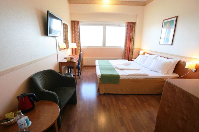 Imagen de la habitación del Hotel Skyline Airport. Foto 9