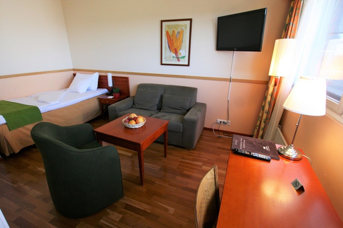 Imagen de la habitación del Hotel Skyline Airport. Foto 12