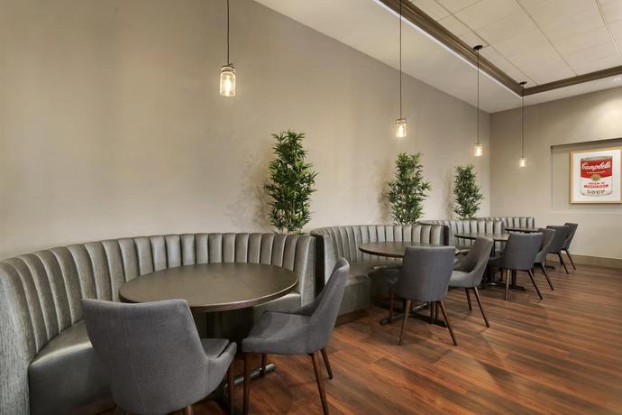 Imagen general del Hotel Skyline Hotel Detroit Airport, SureStay Collection by Best Western. Foto 9