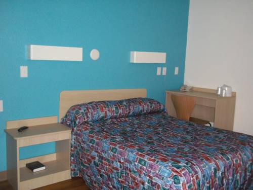 Imagen de la habitación del Hotel Skyline Inn. Foto 3