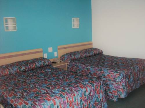 Imagen de la habitación del Hotel Skyline Inn. Foto 5