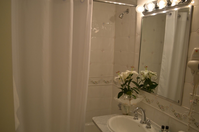 Imagen de la habitación del Hotel Skyline, Nueva York. Foto 4