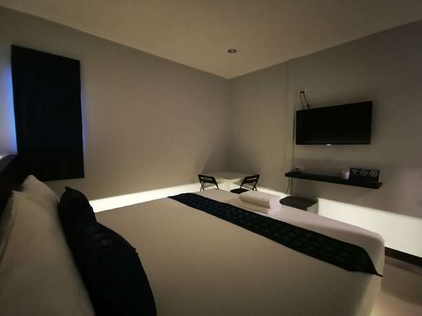 Imagen general del Hotel Skyline Resort, Racha Thewa. Foto 2