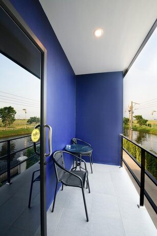 Imagen general del Hotel Skyline Resort, Racha Thewa. Foto 11