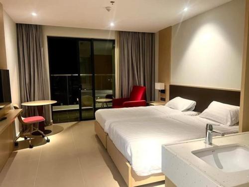 Imagen de la habitación del Hotel Skyline Seaview Cam Ranh kh&aacute;nh H&ograve;a. Foto 17