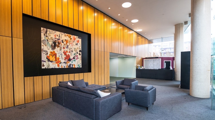 Imagen de los interiores del Hotel Skyline by Resify. Foto 19
