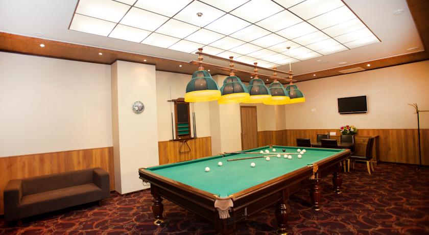 Imagen de los interiores del Hotel Skyport. Foto 9