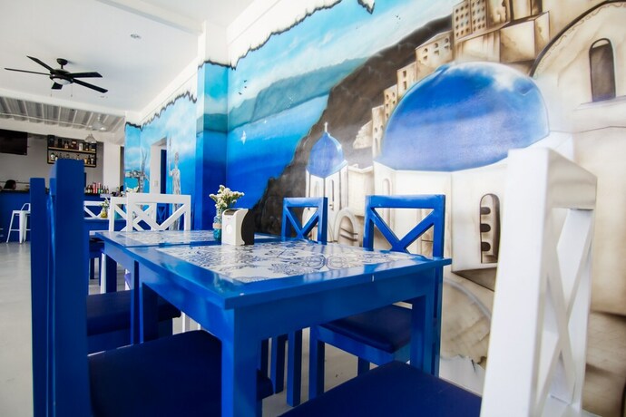 Imagen del bar/restaurante del Hotel Skytel Palawan. Foto 16