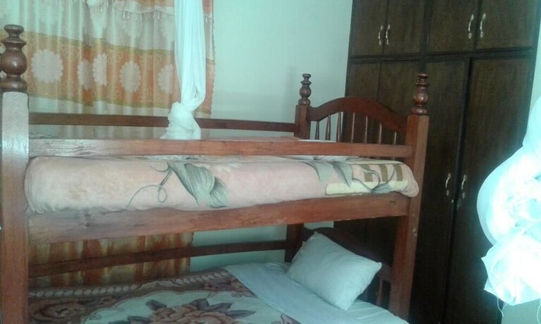 Imagen de la habitación del Hotel Skyway Entebbe. Foto 13