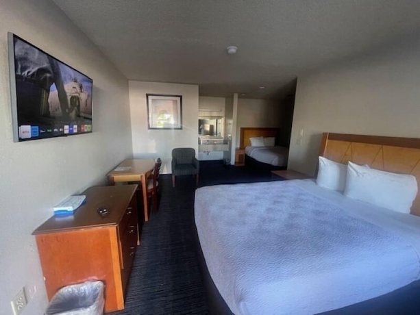 Imagen de la habitación del Hotel Skyway Inn SeaTac. Foto 14