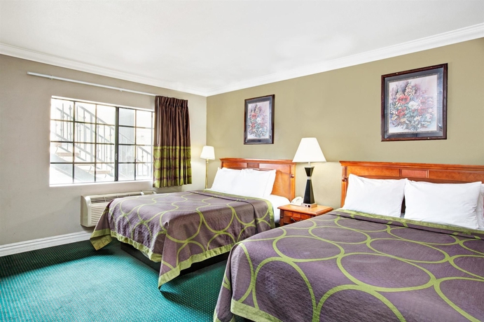 Imagen de la habitación del Hotel Skyways. Foto 8