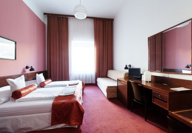 Imagen de la habitación del Hotel Slavia, Brno. Foto 10