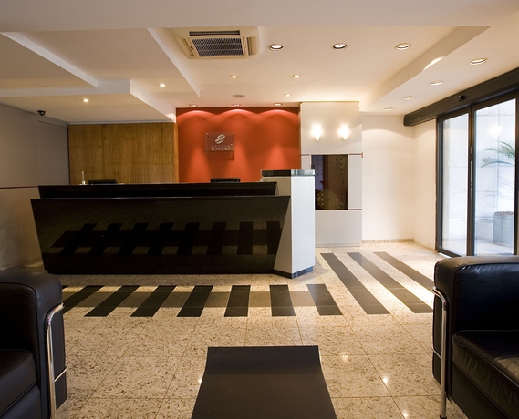 Imagen de los interiores del Hotel Slaviero Curitiba Batel. Foto 11
