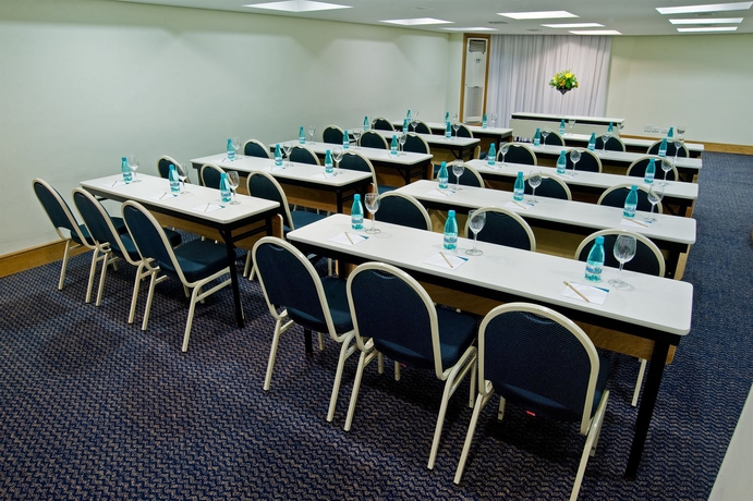 Imagen de los interiores del Hotel Slaviero Curitiba Batel. Foto 13