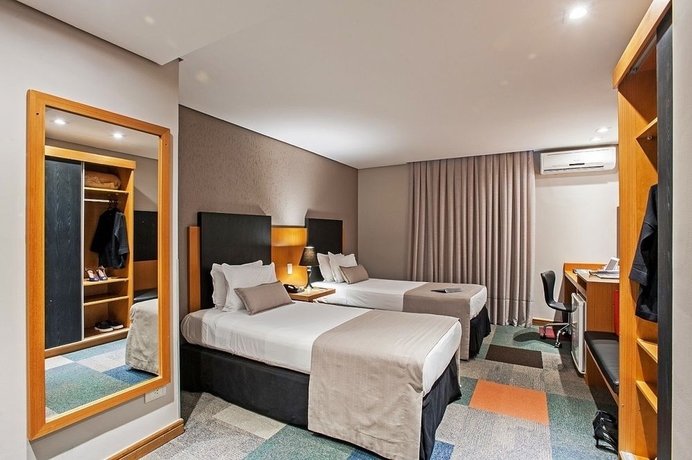 Imagen de la habitación del Hotel Slaviero Curitiba Batel. Foto 4