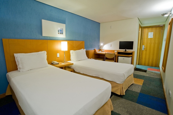 Imagen de la habitación del Hotel Slaviero Curitiba Batel. Foto 7