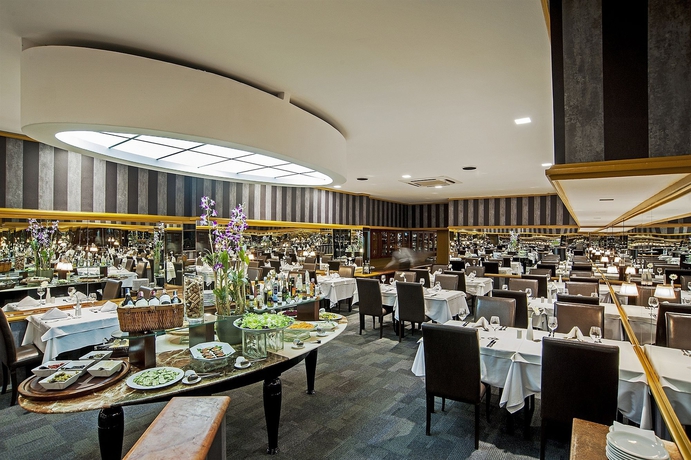 Imagen del bar/restaurante del Hotel Slaviero Curitiba Centro. Foto 2