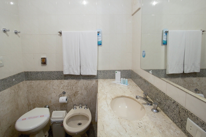 Imagen de la habitación del Hotel Slaviero Londrina Flat. Foto 9