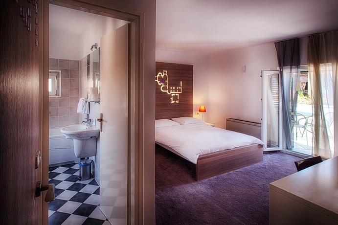 Imagen de la habitación del Hotel Slavija Culture Heritage. Foto 7