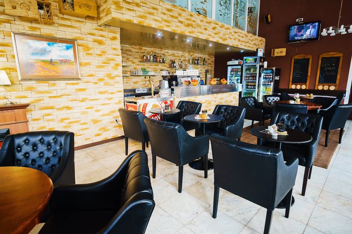 Imagen del bar/restaurante del Hotel Slavonija. Foto 5